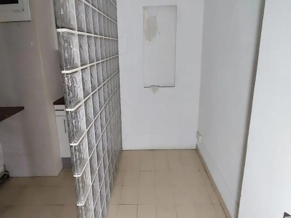 Local comercial en venda a Carrer de Gósol 36, imagen 9