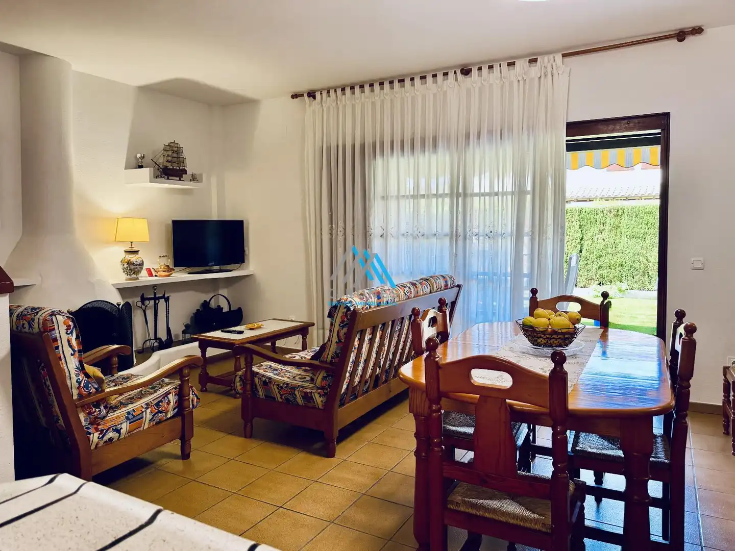 Sala d'estar de Casa adosada de lloguer en Calonge i Sant Antoni amb Terrassa, Traster i Moblat