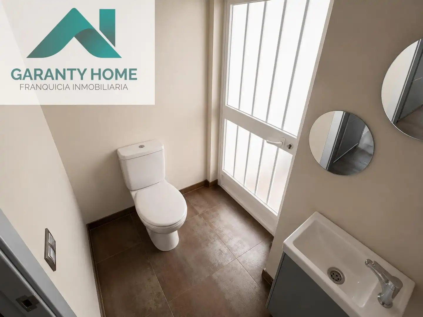 Baño de Local de alquiler en Martos con Aire acondicionado
