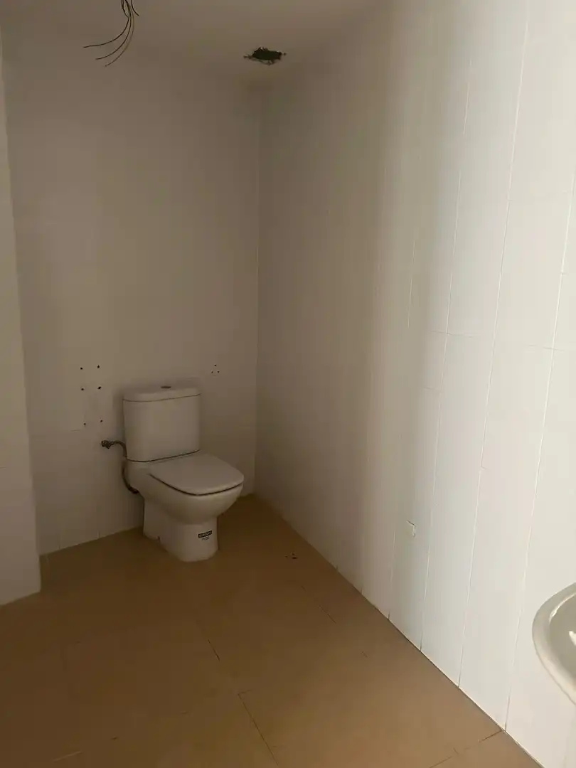 Business premises to rent in Avenida de Carlos III, imagen 5