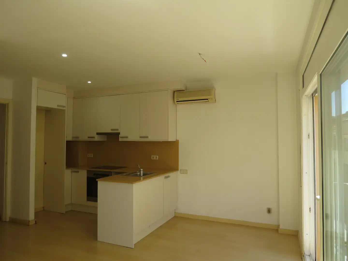 Cocina de Apartamento en venta en Sant Andreu de Llavaneres con Aire acondicionado, Calefacción y Parquet