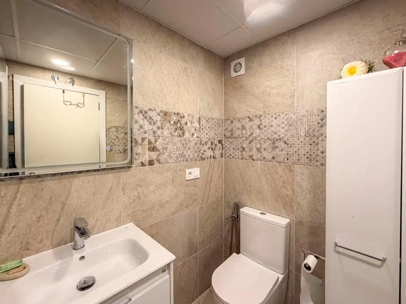Badezimmer von Dachboden zum Verkauf in Illescas mit Klimaanlage, Heizung und Terrasse