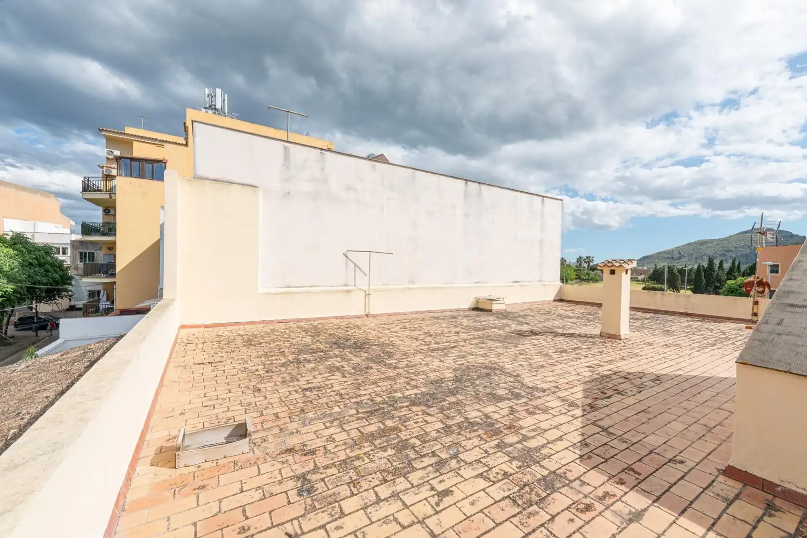 Terrasse von Haus oder Chalet zum Verkauf in Alcúdia mit Klimaanlage, Heizung und Privatgarten