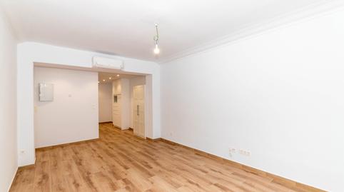 Photo 3 of Flat for rent in Calle de San Miguel, Paseo Independencia, Zaragoza Capital