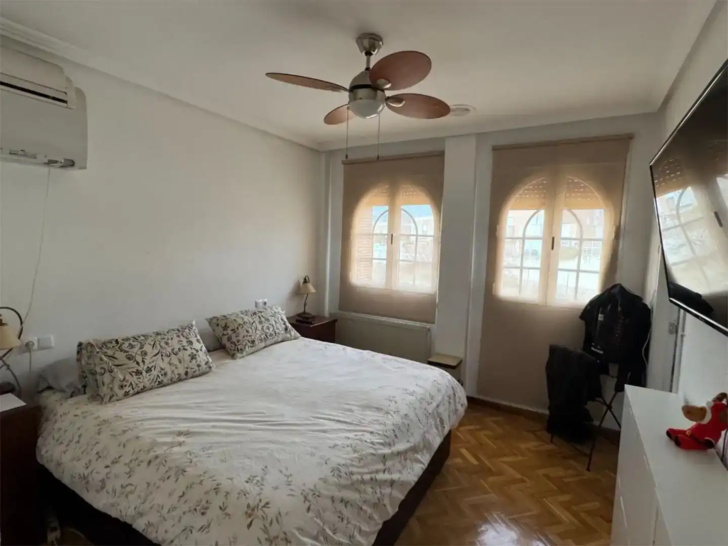 Habitación de Casa o chalet en venta en Bargas con Aire acondicionado, Trastero y Piscina