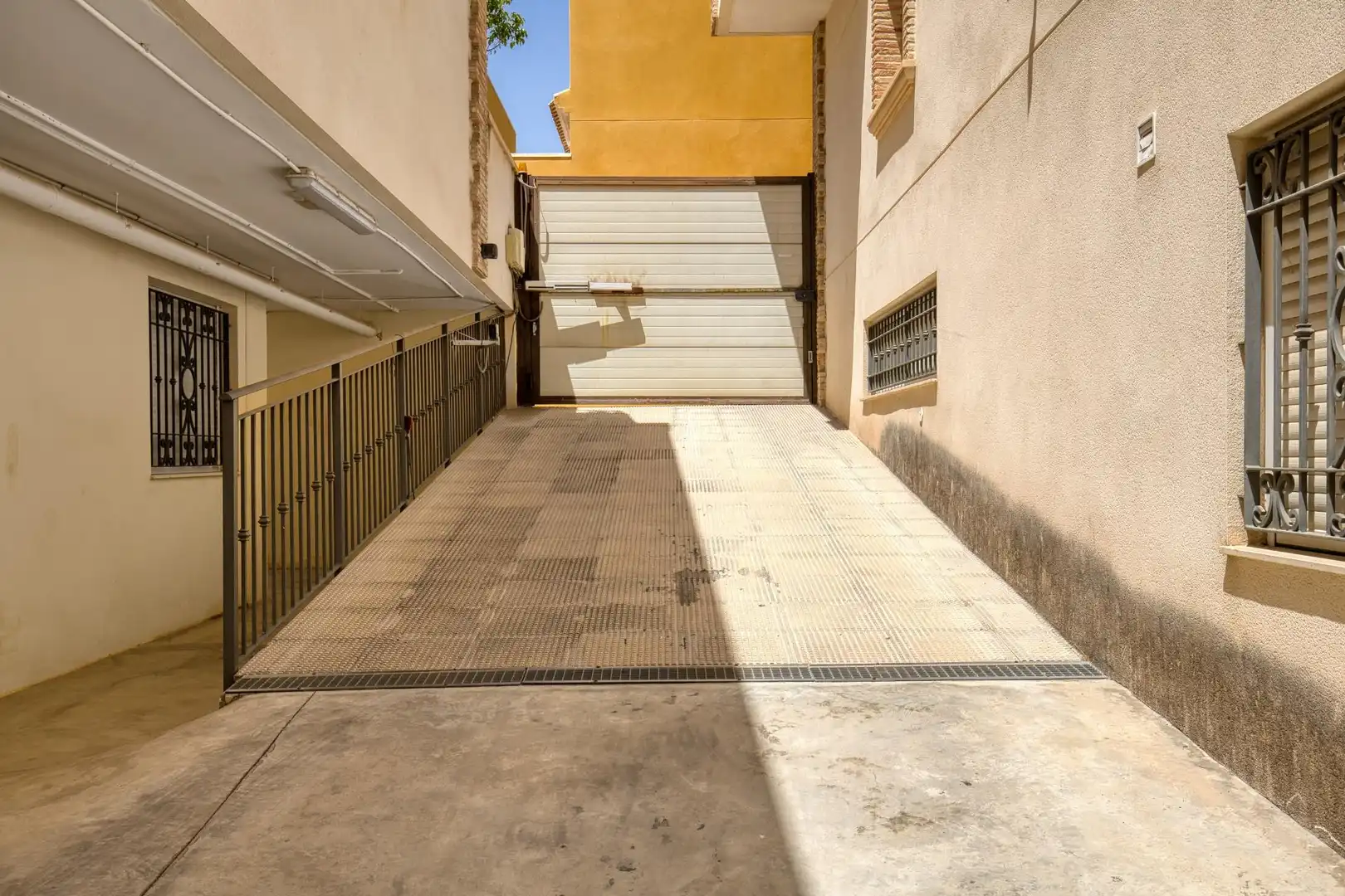 Parking de Casa adosada en venta en Abanilla con Aire acondicionado, Terraza y Trastero