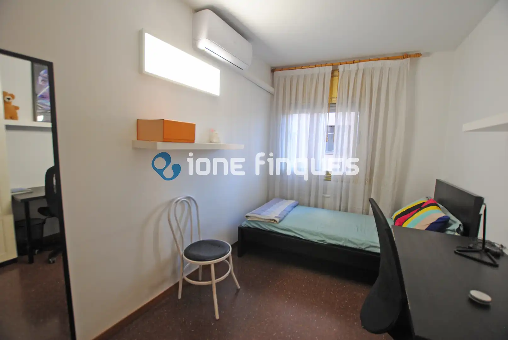 Bedroom of Flat for sale in Cerdanyola del Vallès  with Heating, Terrace and Storage room