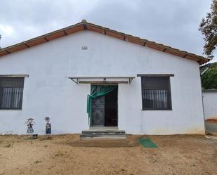 Exterior view of House or chalet for sale in Villanueva del Duque