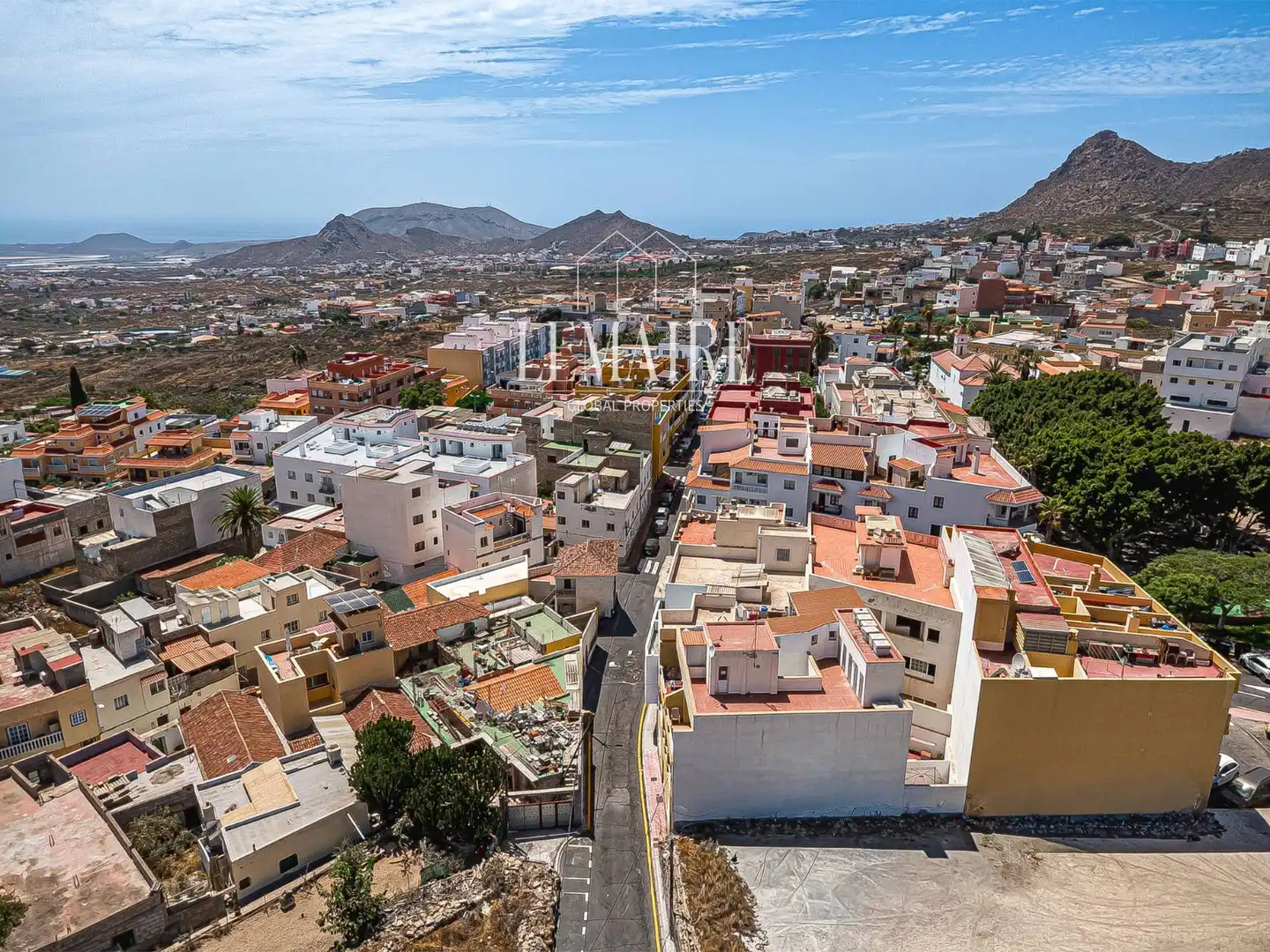 Vista exterior de Piso en venta en Arona con Terraza y Amueblado