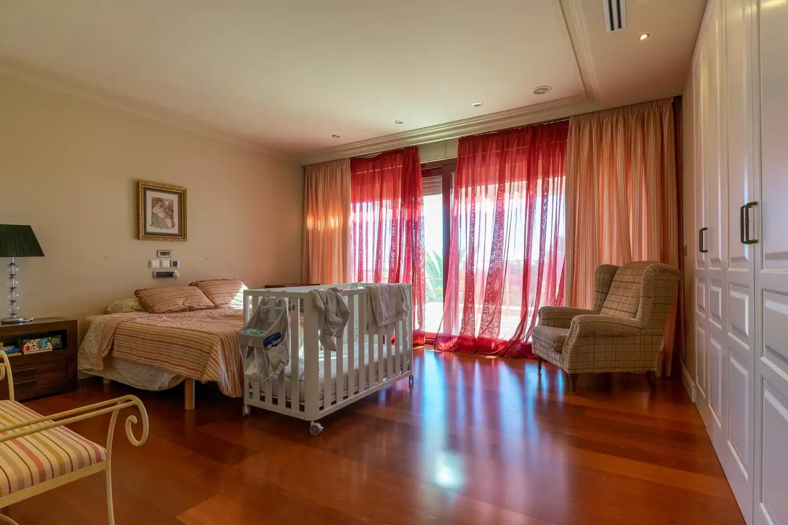 Habitación de Casa o chalet en venta en Alicante / Alacant con Aire acondicionado, Calefacción y Jardín privado