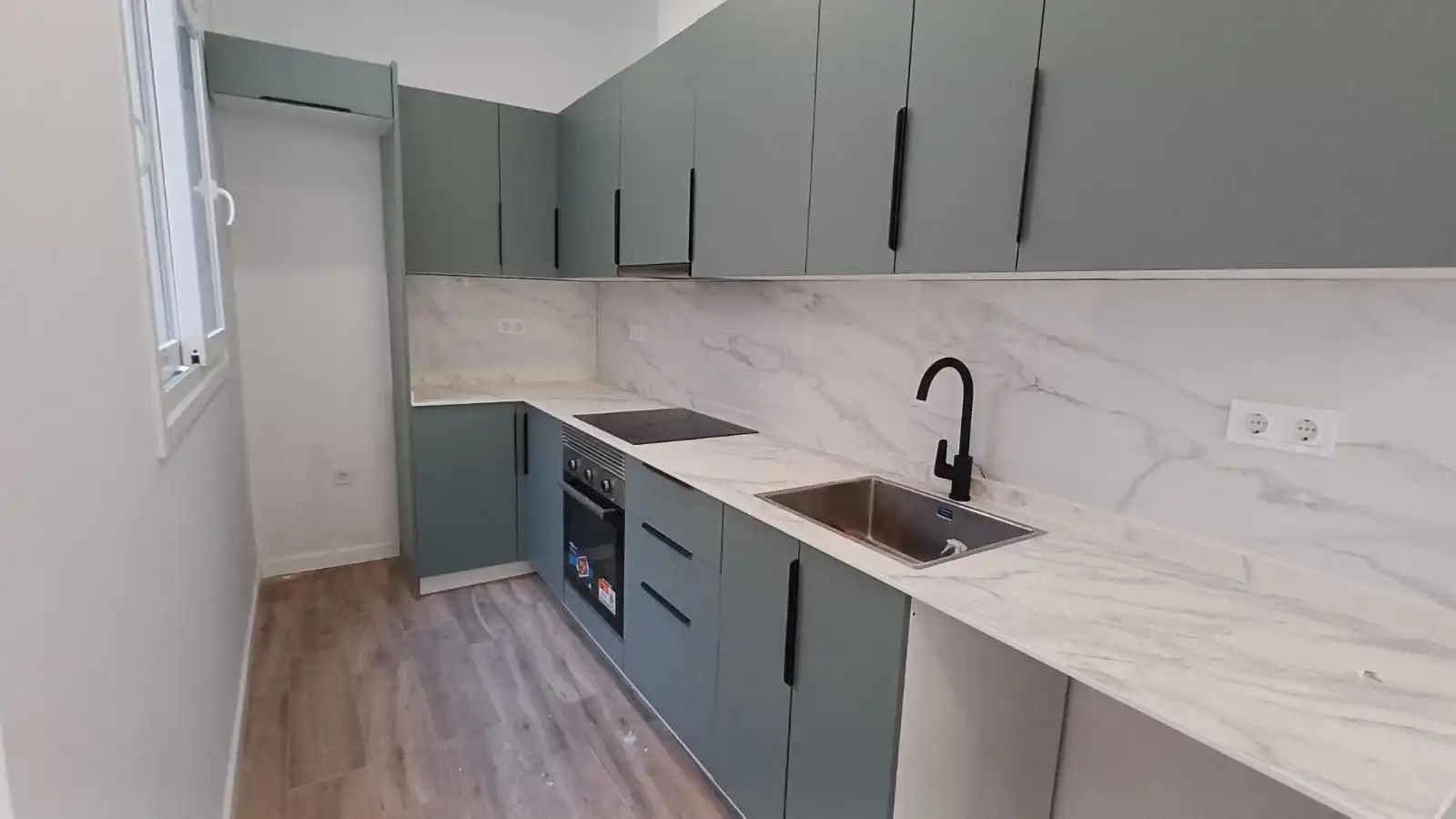 Cocina de Piso en venta en Sabadell con Aire acondicionado, Calefacción y Terraza