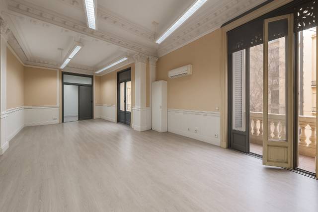 Oficina en Alquiler en Carrer del Consell de Cent en Dreta de l'Eixample