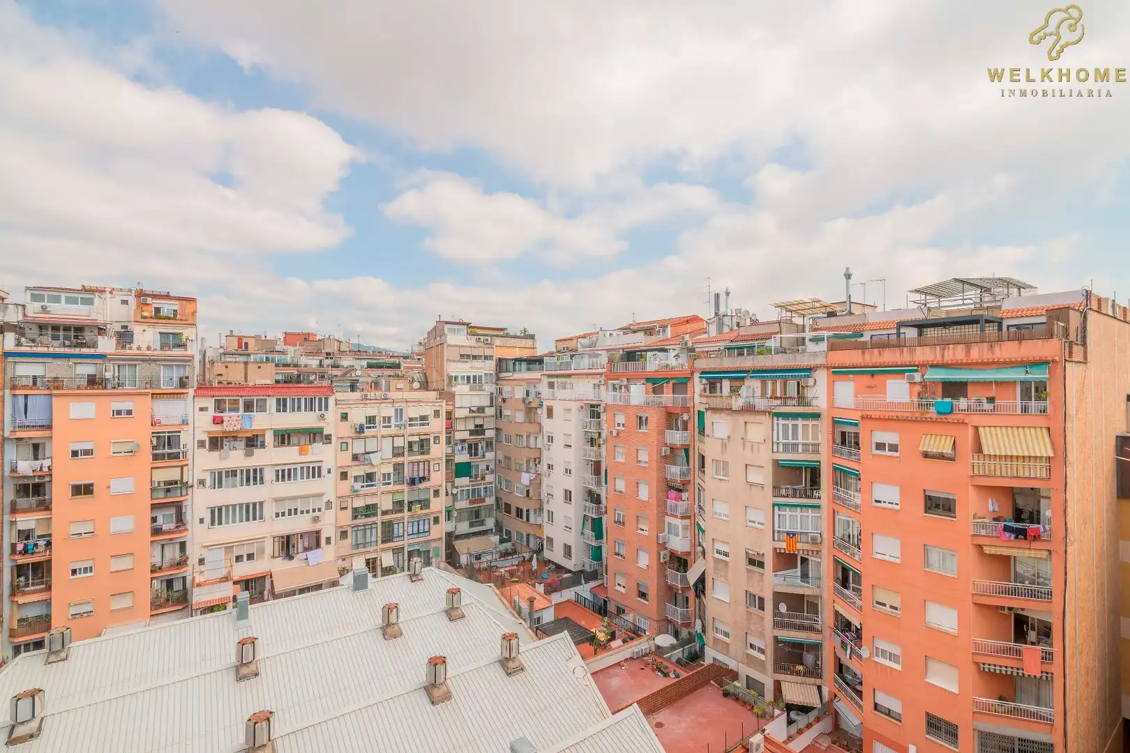 Vista exterior de Ático en venta en Barcelona con Aire acondicionado, Calefacción y Terraza