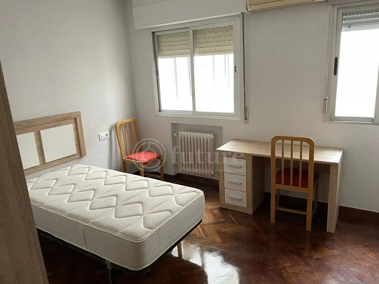 Schlafzimmer von Wohnung zur Miete in Salamanca mit Heizung und Möbliert