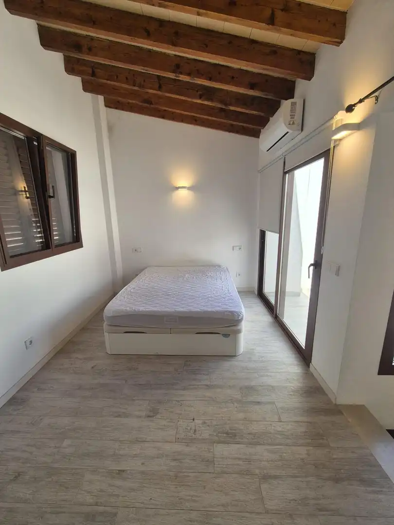 Bedroom of Attic for rent in  Palma de Mallorca  with Air Conditioner, Heating and Terrace