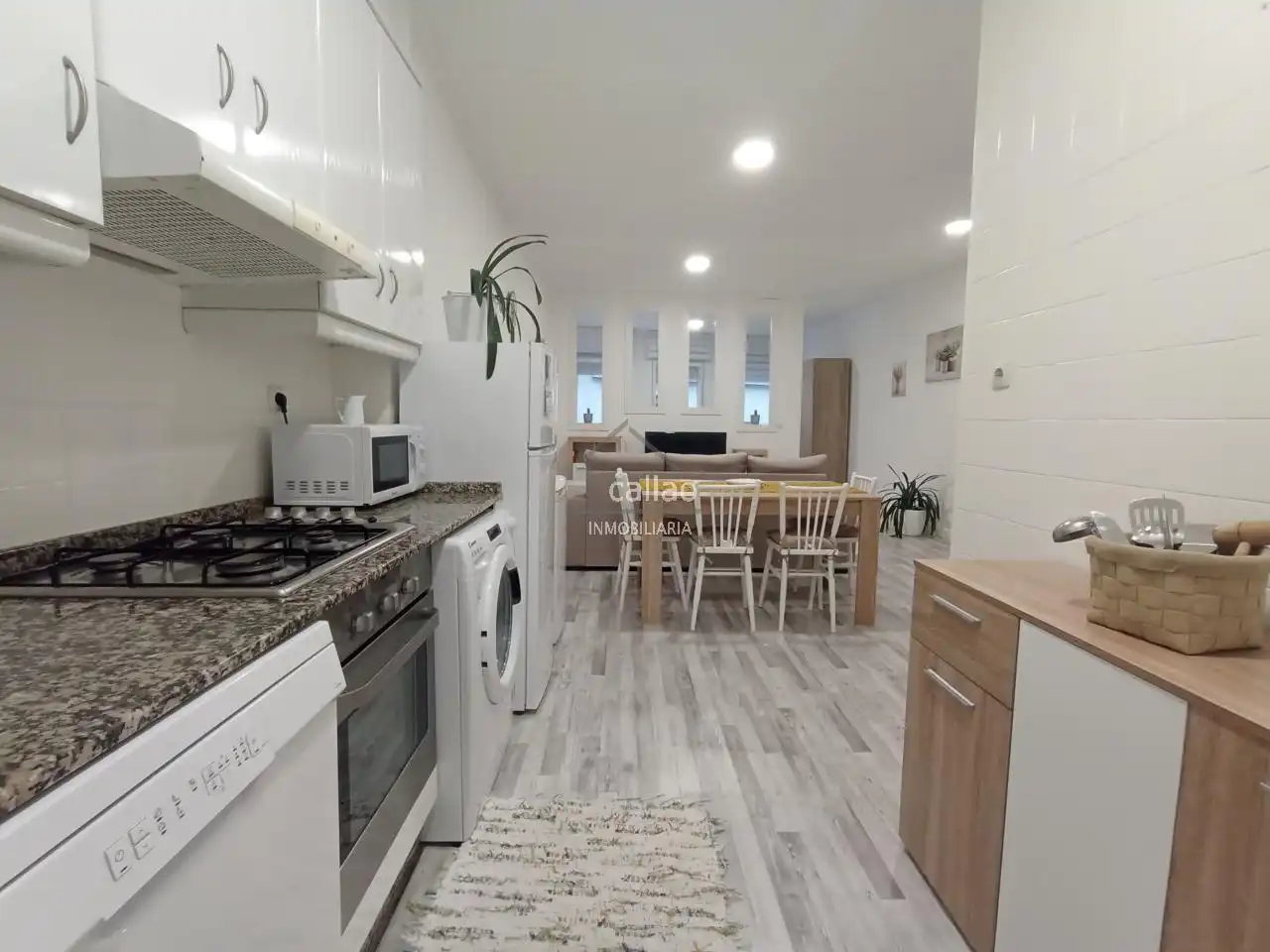 Kitchen of Apartments for rent in Ferrol  with Heating and Furnished