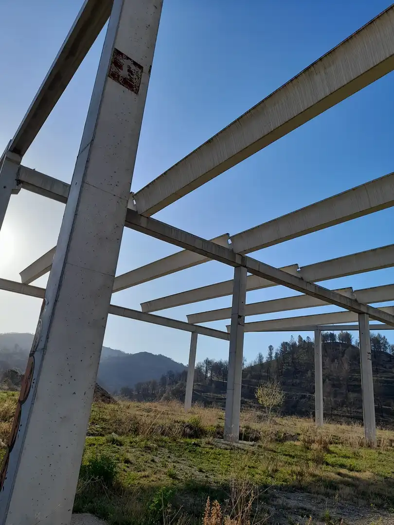 Außenansicht von Fabrikhallen zum Verkauf in El Pont de Vilomara i Rocafort
