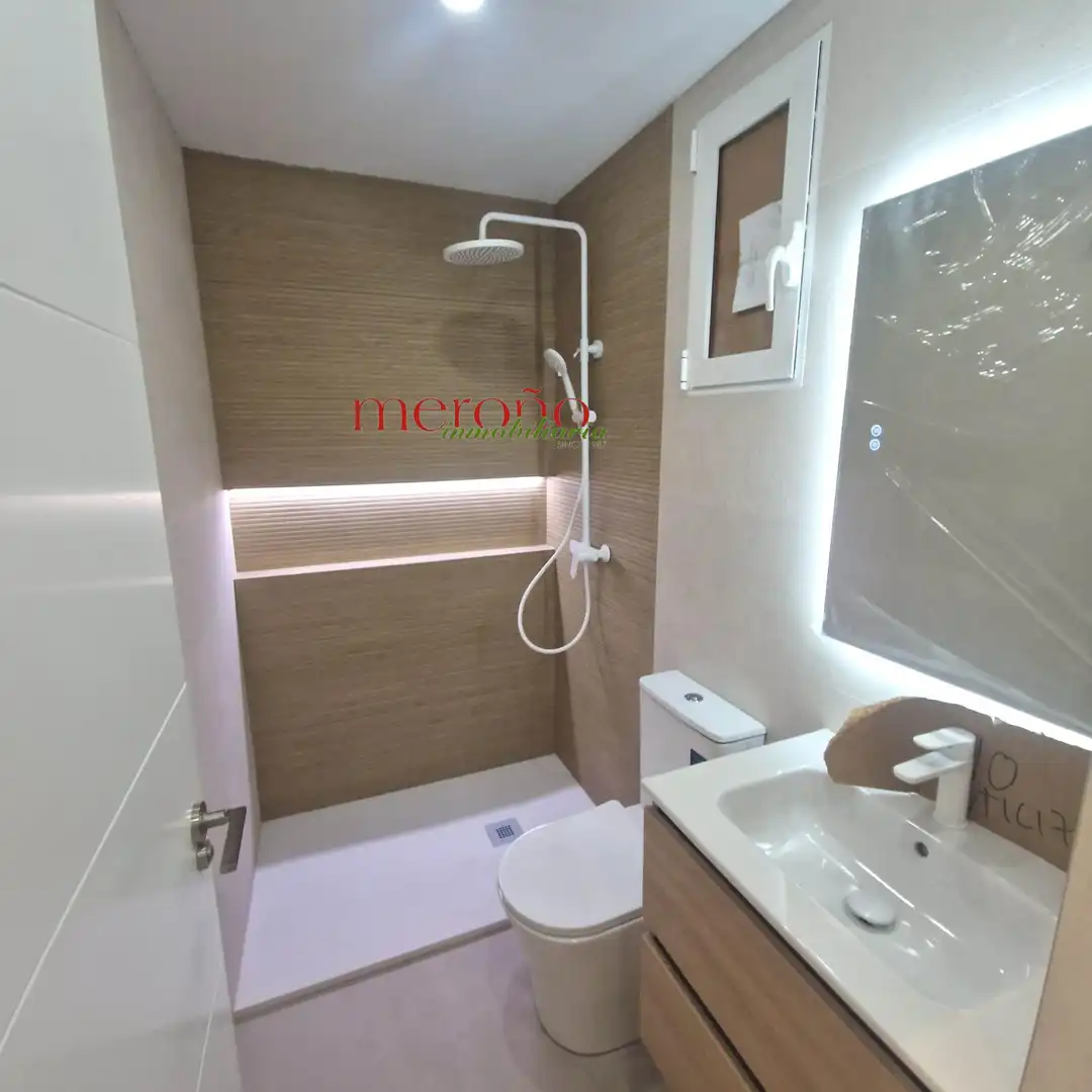 Badezimmer von Erdgeschoss zum Verkauf in Elche / Elx