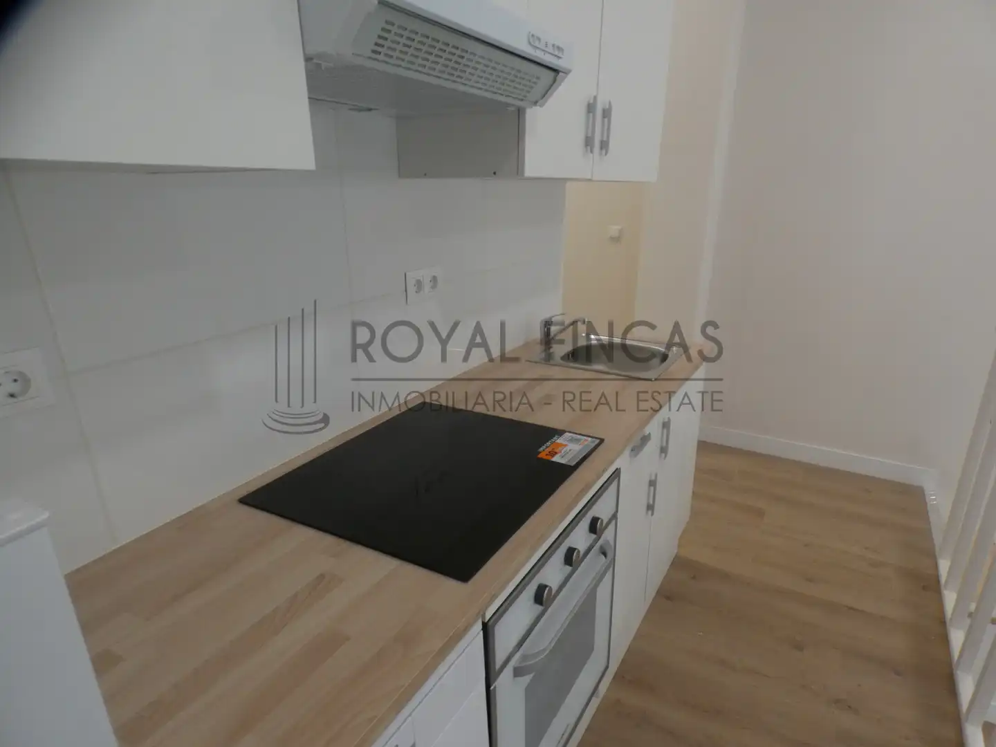 Kitchen of Apartments for sale in Benalmádena  with Air Conditioner