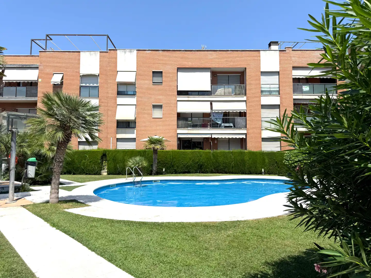 Swimming pool of Apartments for sale in Cambrils  with Air Conditioner, Heating and Storage room
