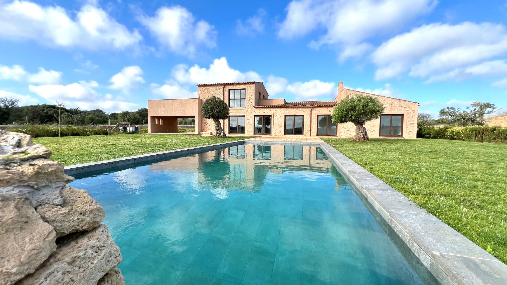 Swimming pool of House or chalet for sale in Santanyí  with Air Conditioner, Heating and Private garden