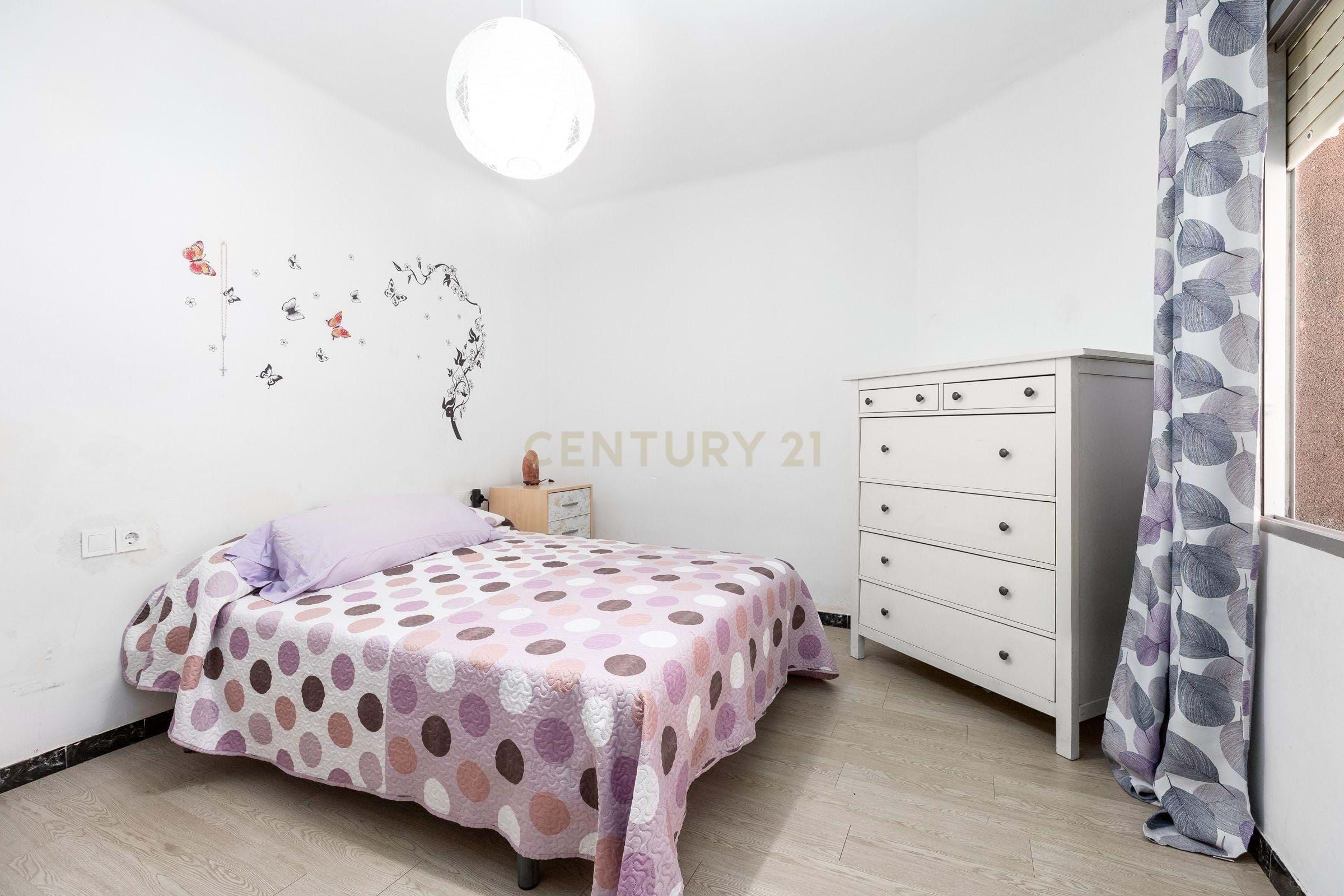 Bedroom of Flat for sale in Mollet del Vallès