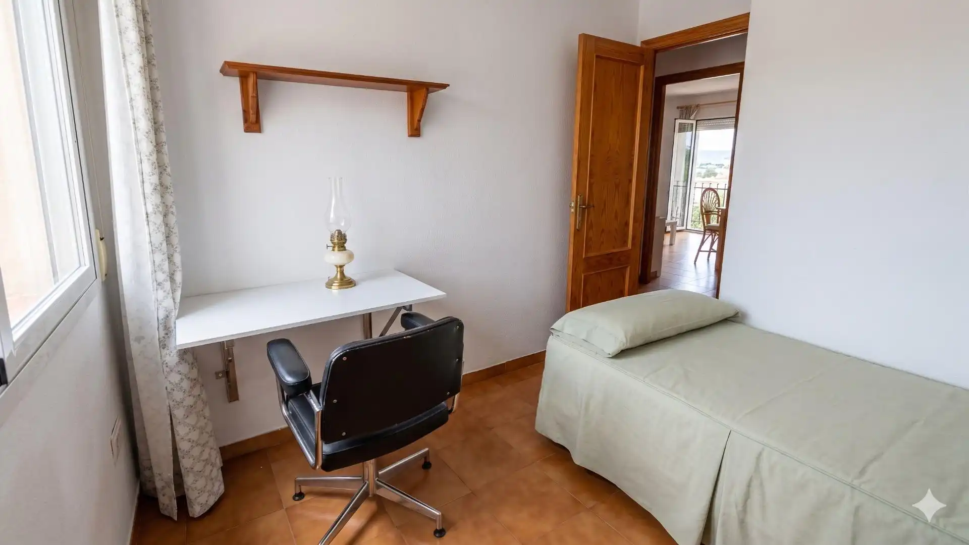 Bedroom of Flat for rent in Granada  with Heating, Furnished and Balcony