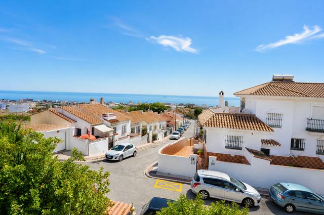 Casa adosada en Alquiler en Calle Yecla en Arroyo de la Miel
