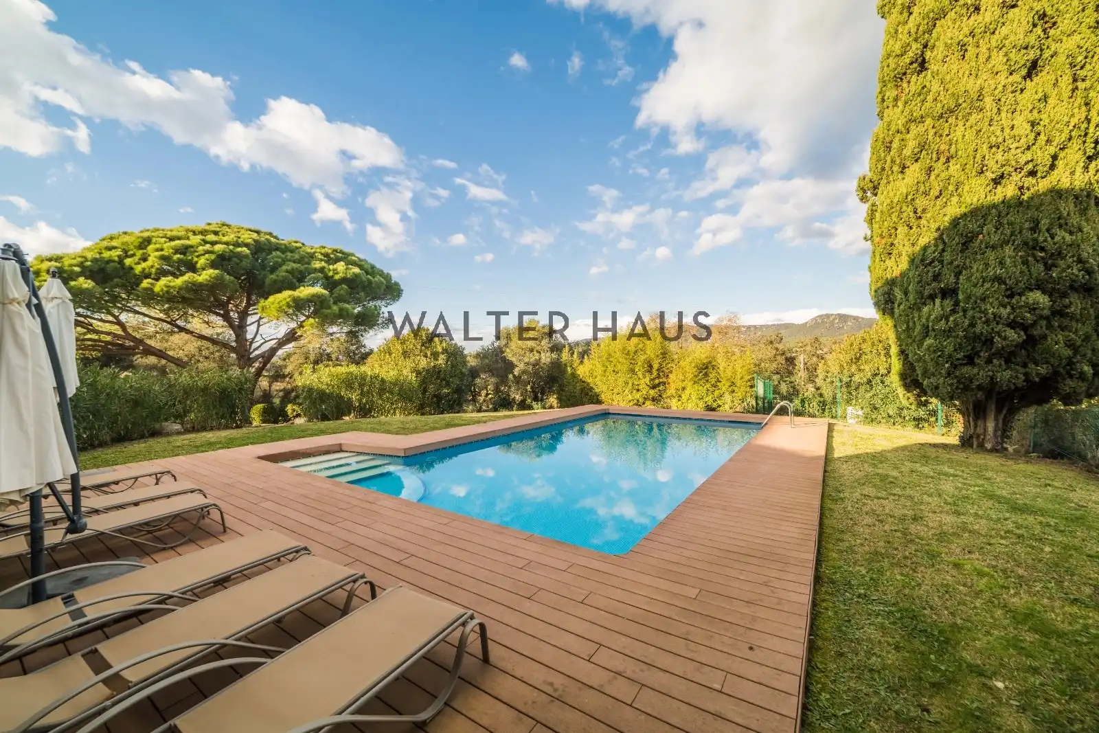Piscina de Finca rústica en venta en Santa Cristina d'Aro con Calefacción, Jardín privado y Parquet