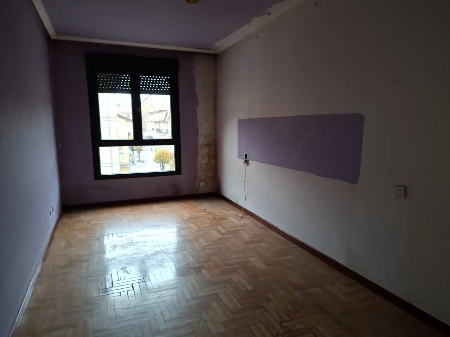 Schlafzimmer von Maisonette zum Verkauf in Laviana