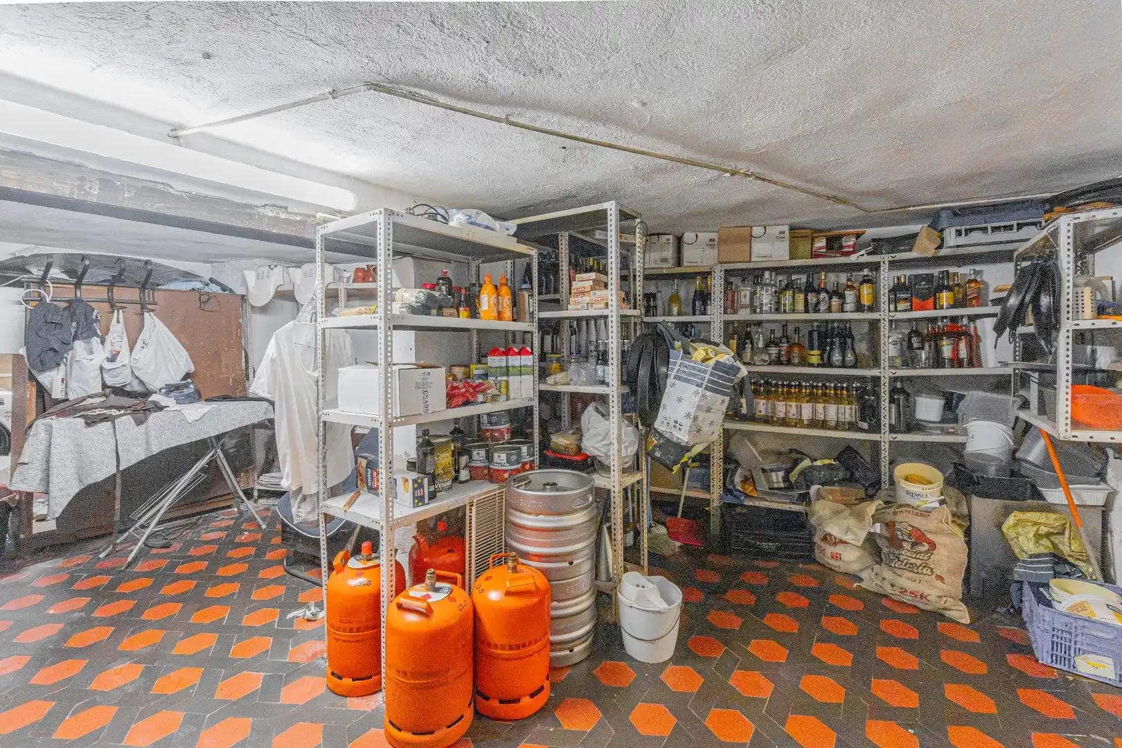 Geschaftsraum zum Verkauf in Calvià mit Klimaanlage, Terrasse und Möbliert