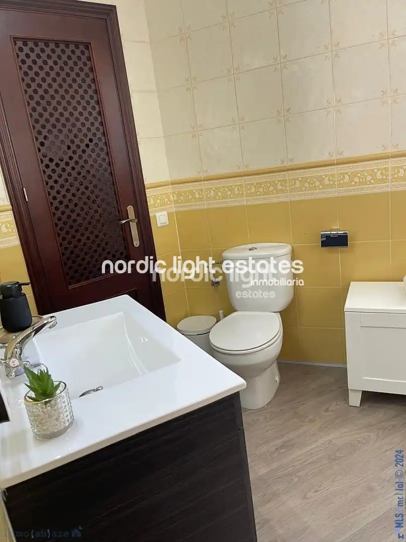 Baño de Casa o chalet en venta en Nerja con Terraza y Piscina