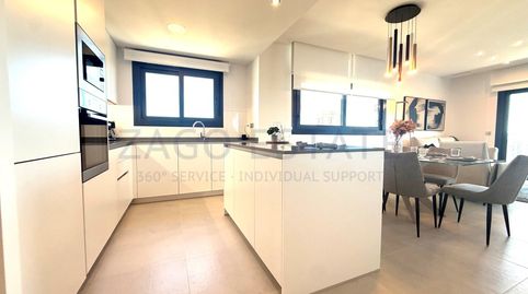 Foto 5 de Piso en venta en Calle Presidente Adolfo Suarez, 12, Via Parque, Benidorm