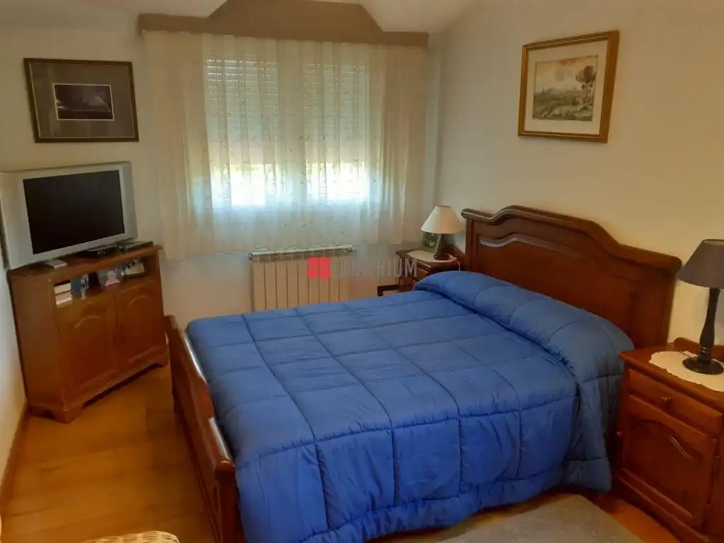 Habitación de Casa o chalet en venta en Santiago de Compostela  con Calefacción, Terraza y Trastero