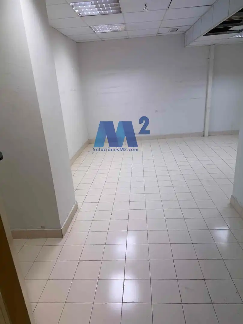 Fabrikhallen zur Miete in Algete