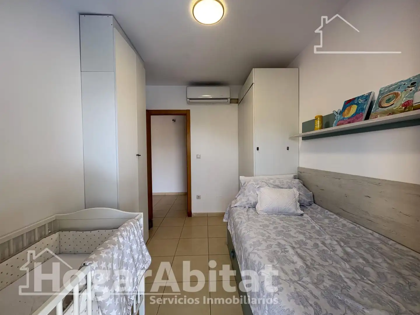 Habitación de Casa o chalet en venta en Almiserà con Aire acondicionado, Calefacción y Terraza
