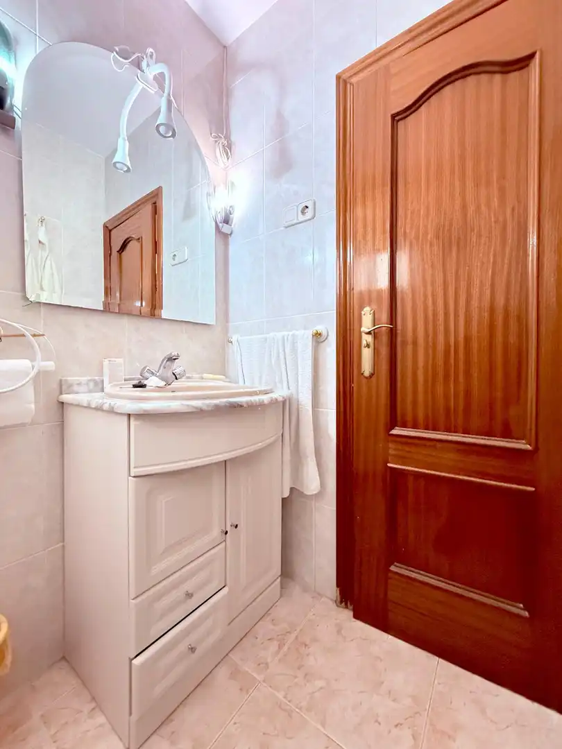 Baño de Piso en venta en Móstoles con Aire acondicionado, Calefacción y Terraza