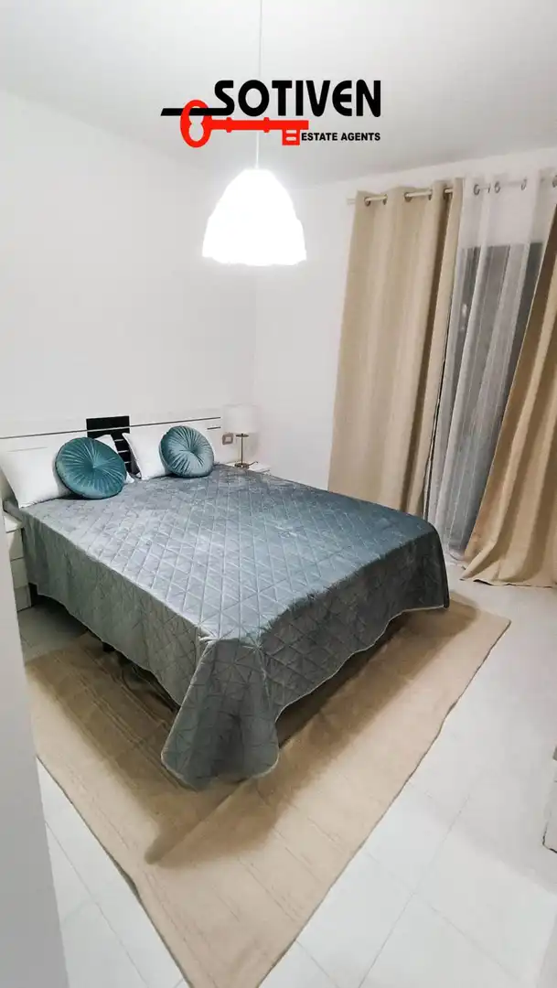 Dormitori de Apartament en venda en Adeje amb Traster