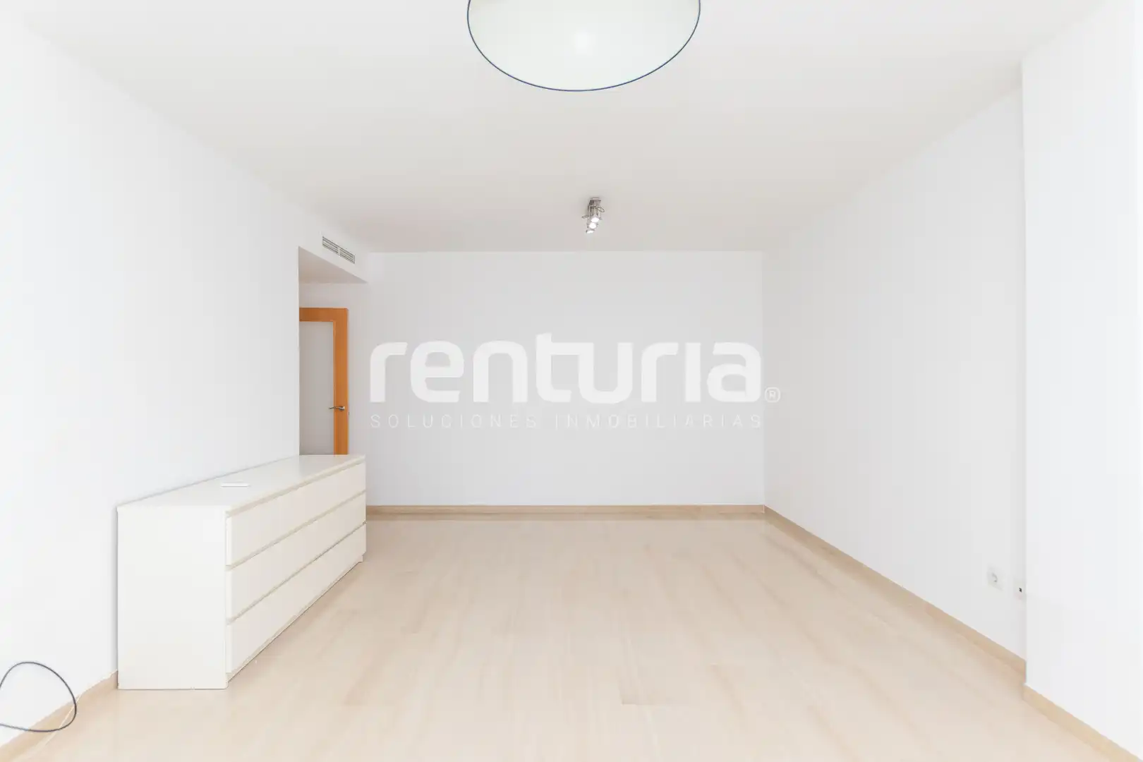 Pis de lloguer a Carrer de Vinaròs, Sant Llorenç - Zona Alfahuir