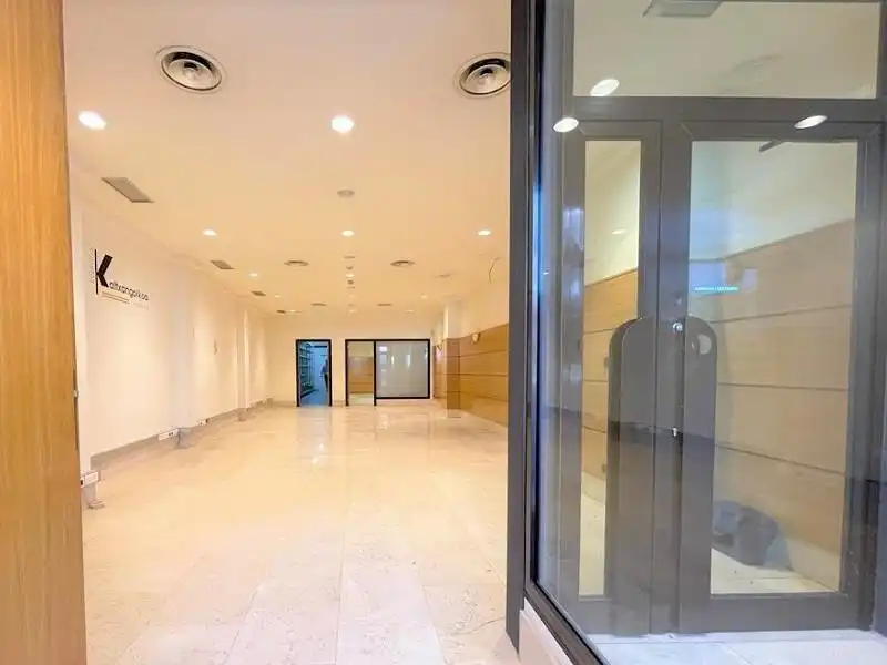 Local comercial en alquiler en Ermua, imagen 2