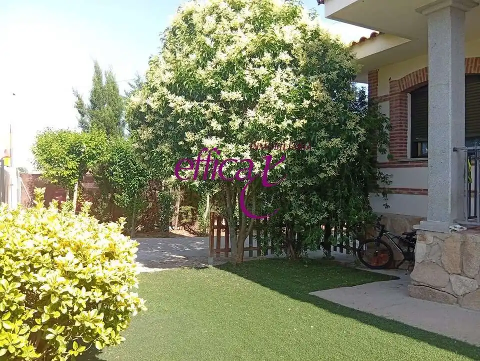 Casa o xalet en venda a Lucillos