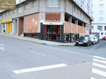 Local comercial de lloguer a Carballo