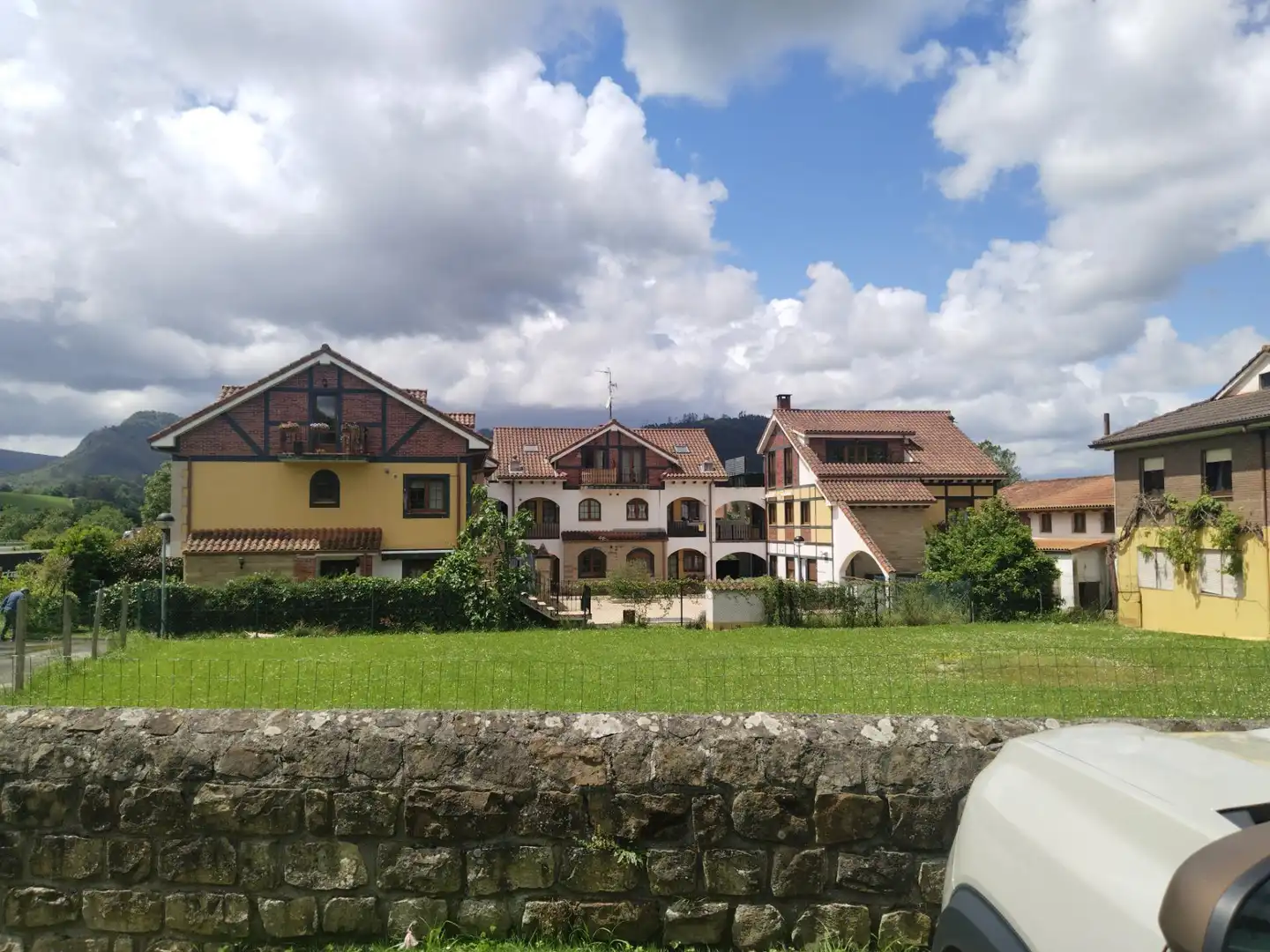 Außenansicht von Wohnung zur Miete in Castañeda mit Heizung, Privatgarten und Terrasse