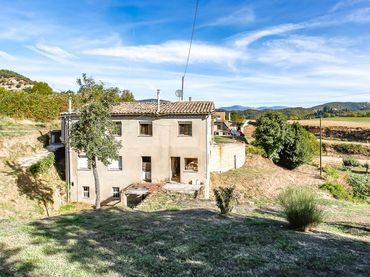 Maison rustique avec jardin à vendre à Sant Quirze de Besora