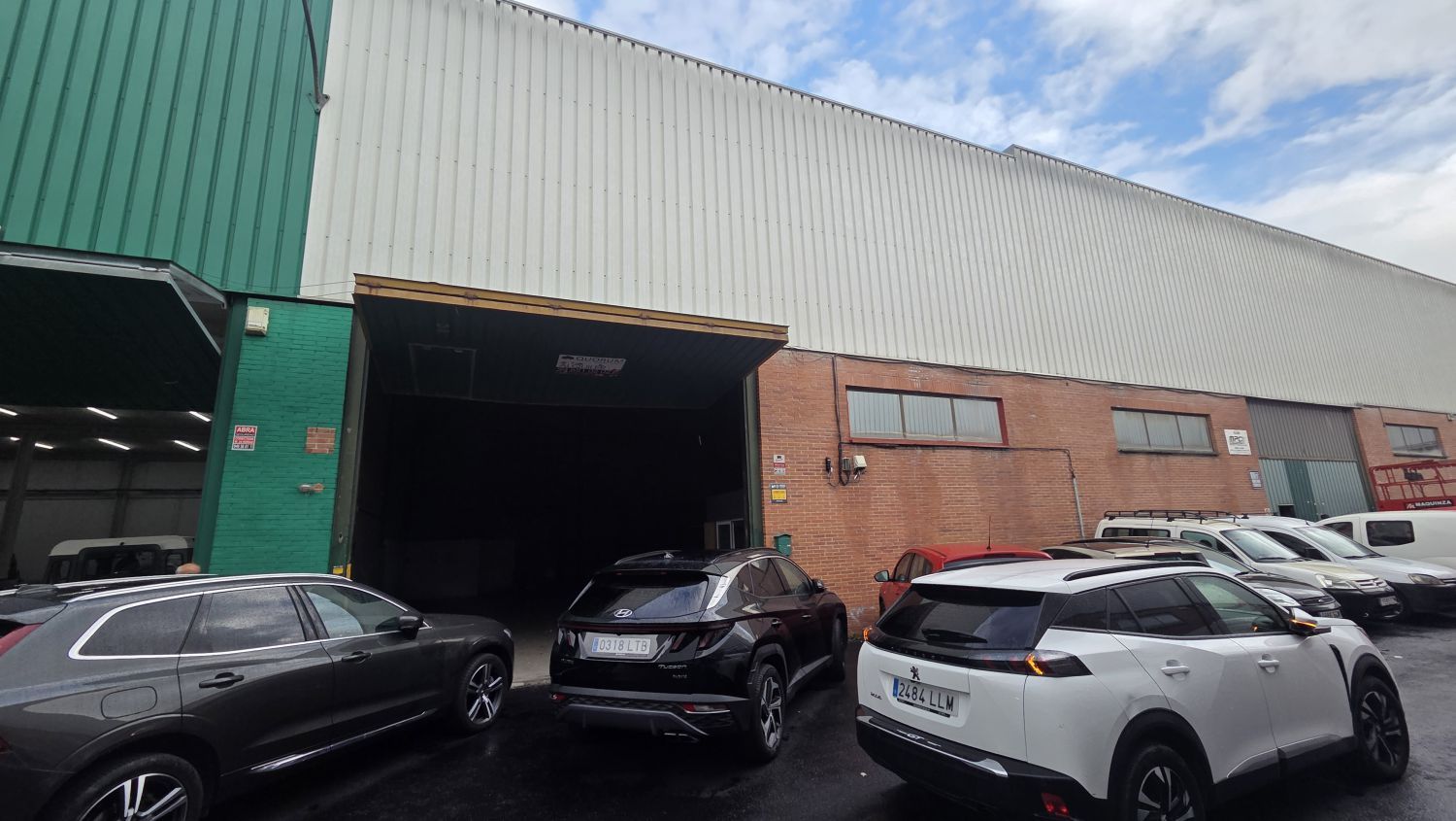 Aparcament de Nau industrial de lloguer en Galdakao