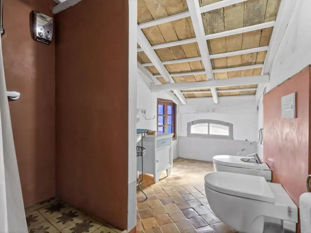 Bathroom of Houses for sale in Carmona  with Heating, Storage room and Swimming Pool