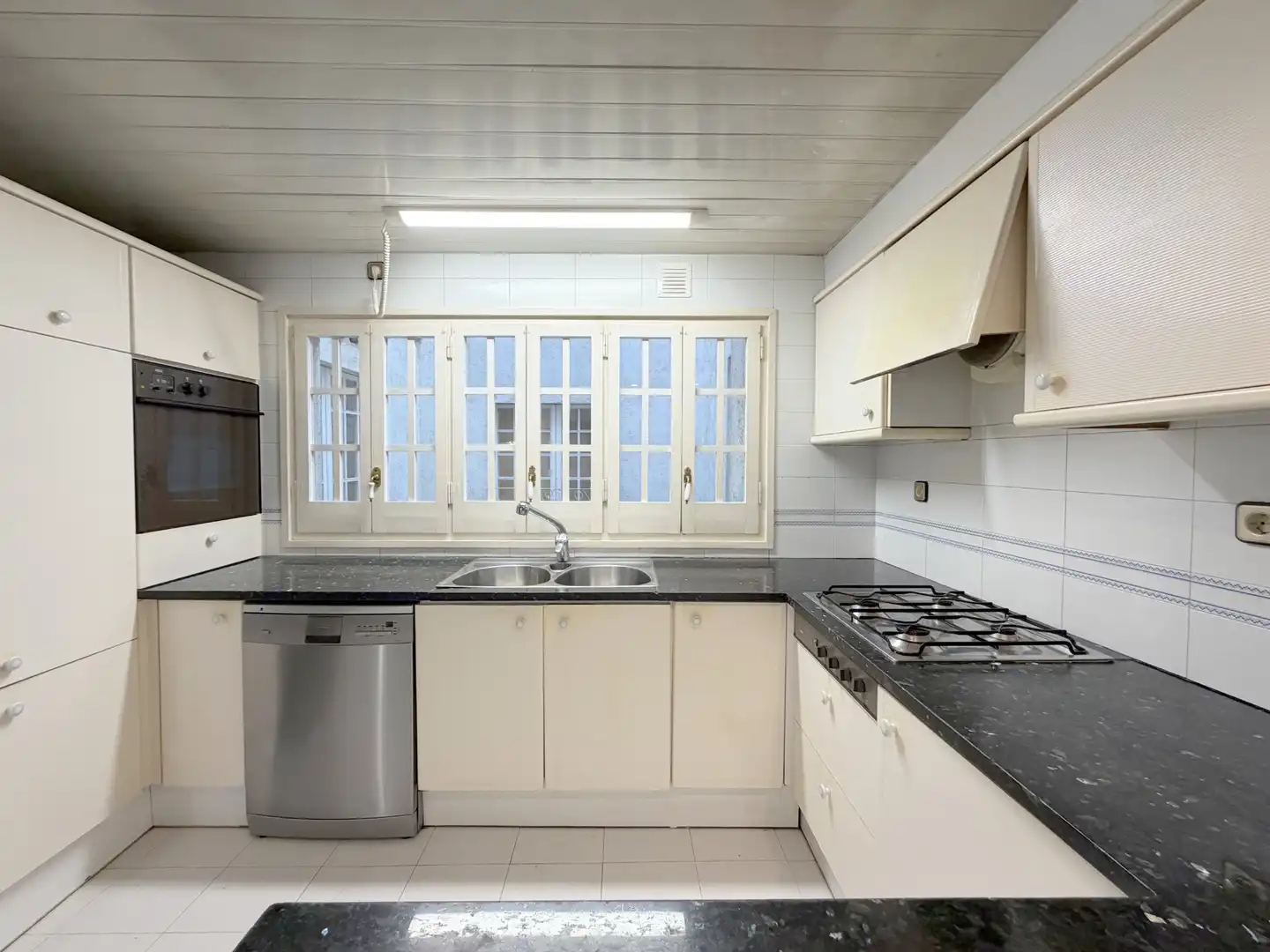 Flat with terrace for sale in Plaça de la Corona, imagen 17