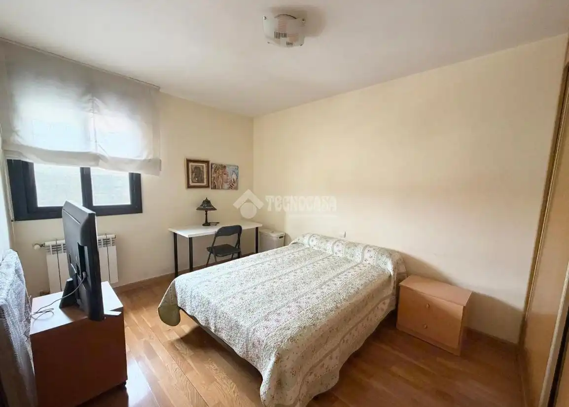 Bedroom of Flat for sale in Valdemoro