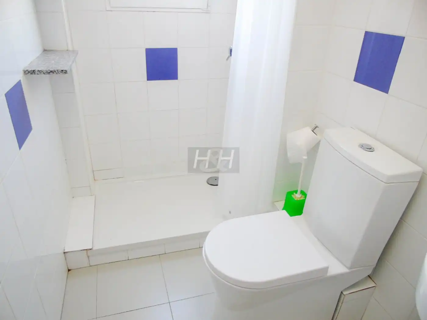 Baño de Piso de alquiler en Burjassot con Calefacción, Amueblado y Balcón