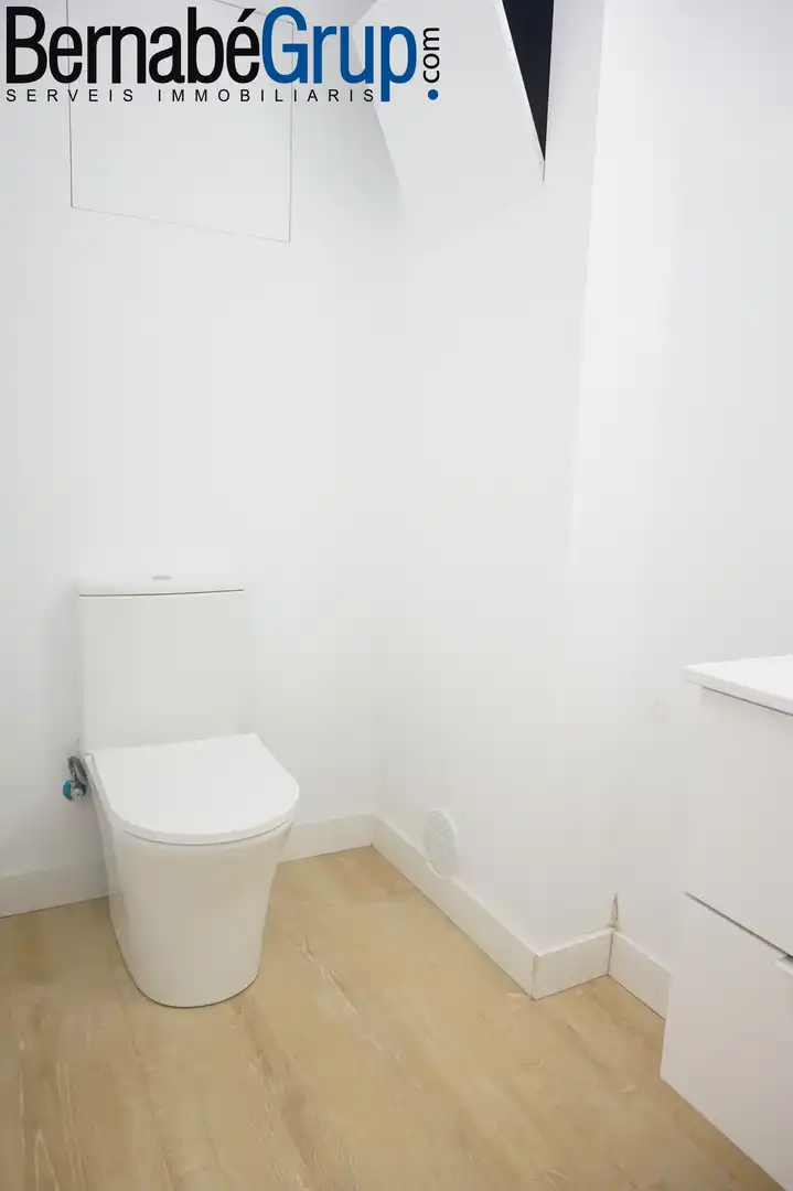 Bany de Local de lloguer en Granollers